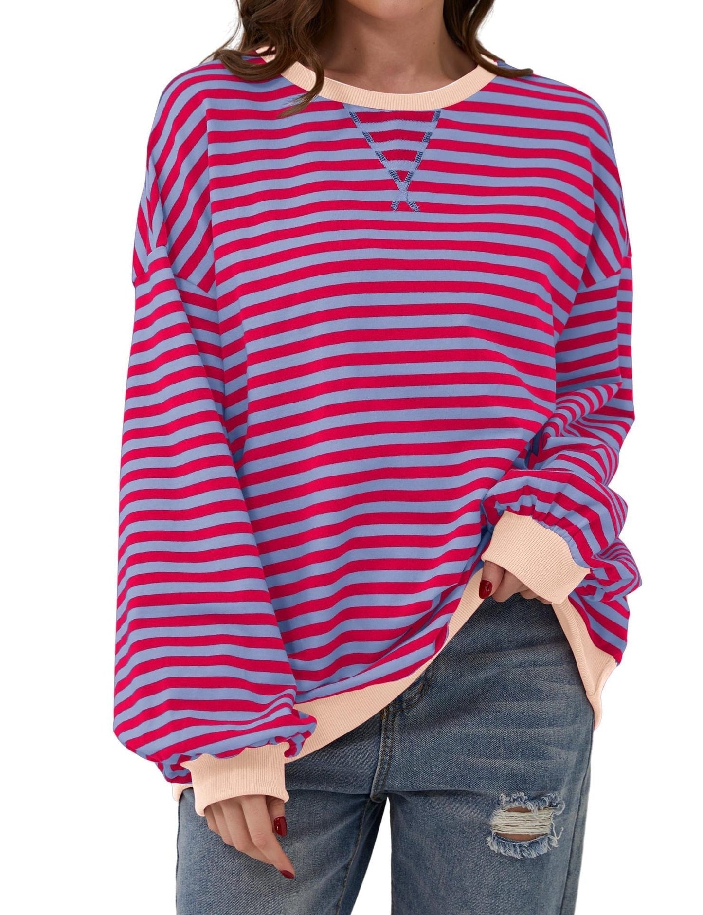 RANDIG LÅNGÄRMAD PULLOVER I OVERSIZED-MODELL FÖR KVINNOR