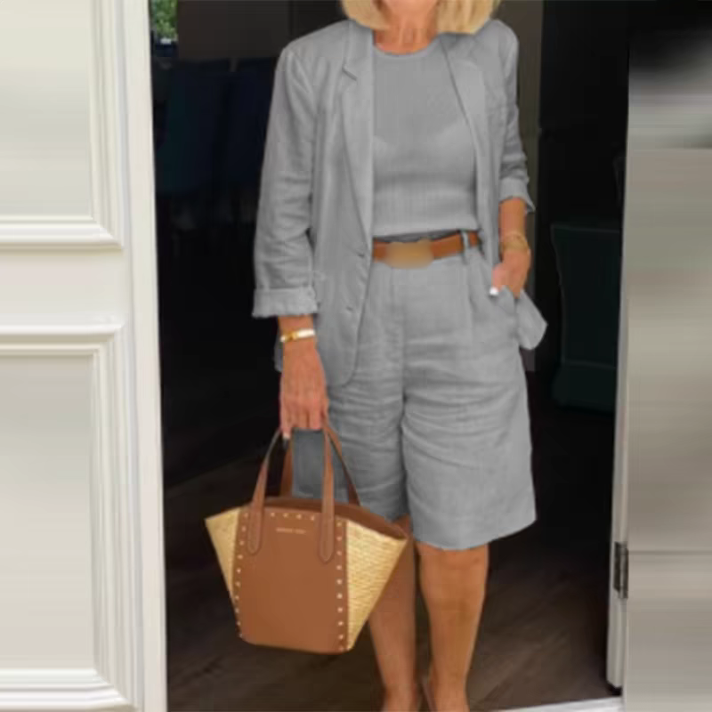 đElegant linne shorts och blazer set för kvinnor