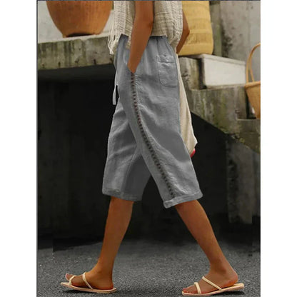 Pantalones capri de verano para mujer con detalles de encaje