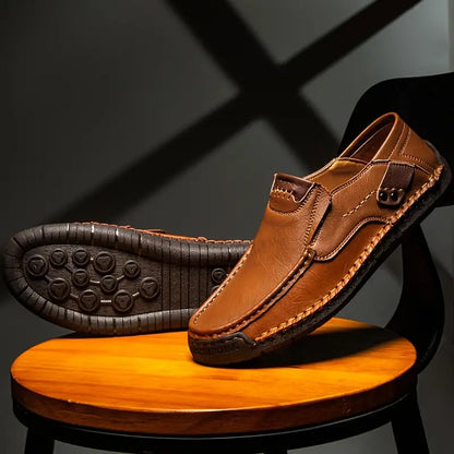 👞✨Zapatos de Cuero Clásicos para Hombre – Piel de Becerra Transpirable, Comodidad de Calce y Estilo Atemporal