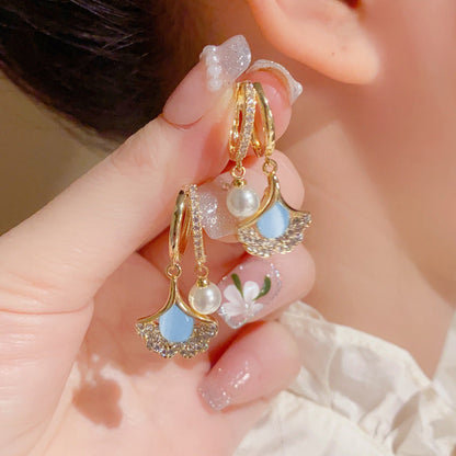 💎🌿 Pendientes de Perlas con Forma de Hoja de Albaricoque – Elegancia Romántica y Brillo Natural, el Regalo Perfecto para Enamorar 💖✨